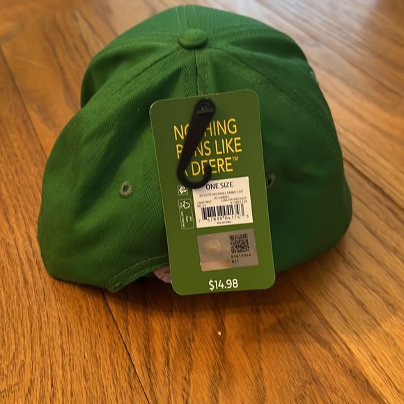 John Deere tee and hat bundle - Picture 6 of 8
